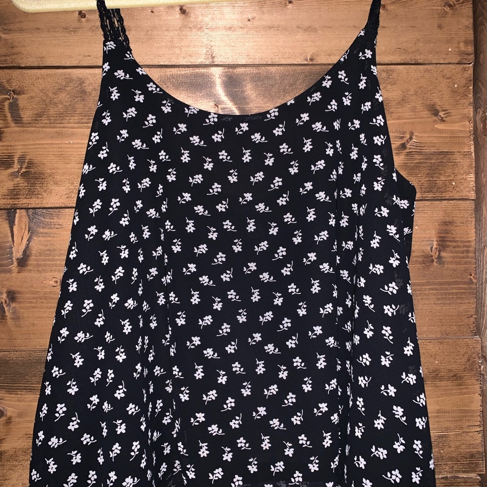 Shark bite flowy tank